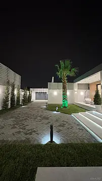 Satılır 5 otaqlı həyət evi 300 m²