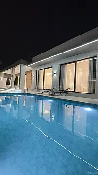 Satılır 5 otaqlı həyət evi 300 m²