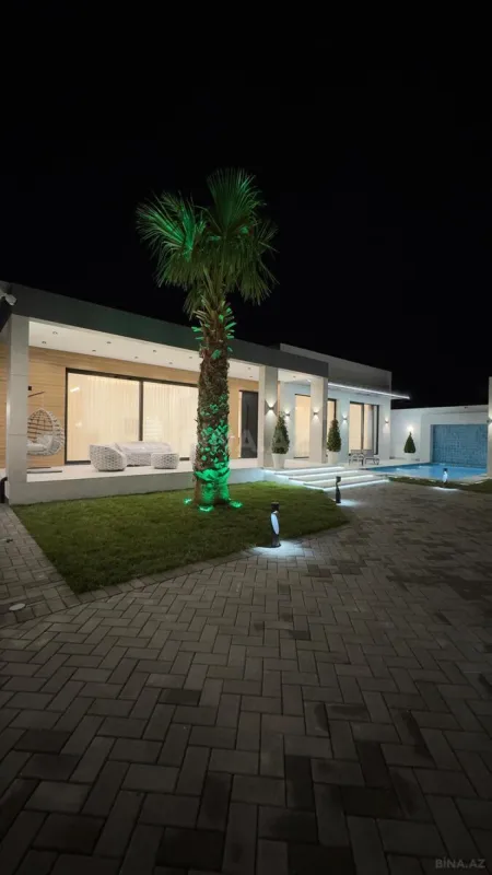 Satılır 5 otaqlı həyət evi 300 m²