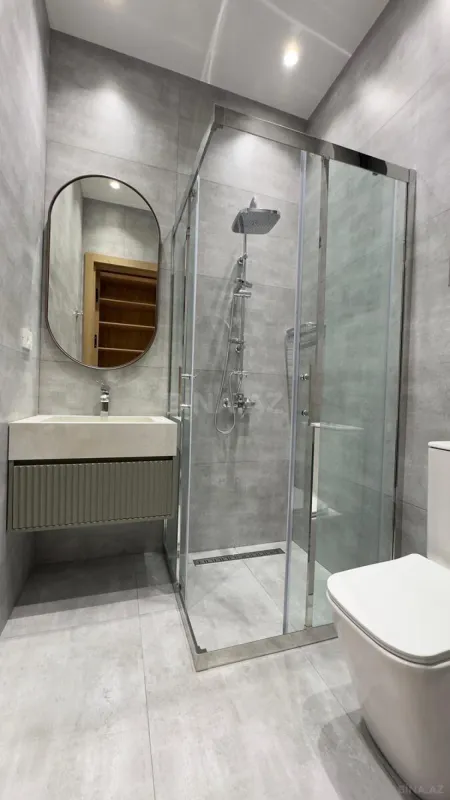 Satılır 5 otaqlı həyət evi 300 m²