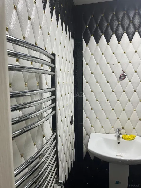 Satılır 3 otaqlı mənzil 125 m²