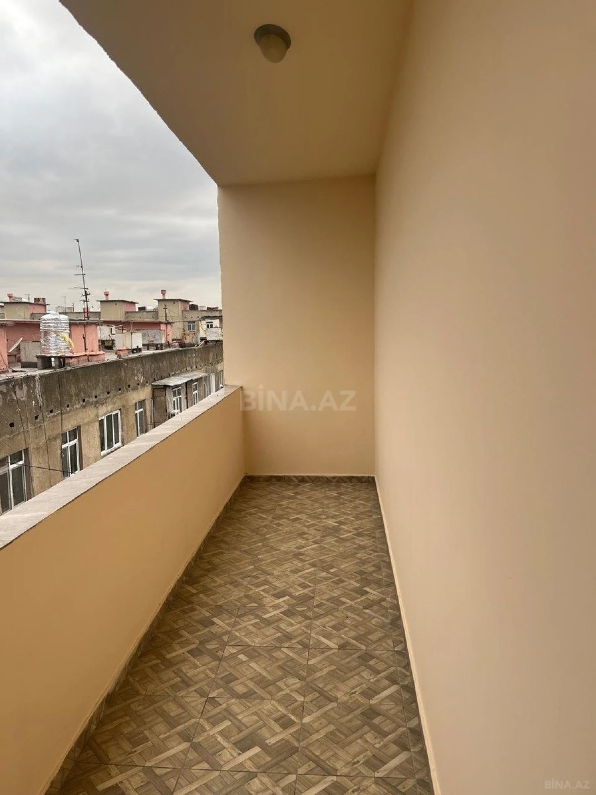 Satılır 3 otaqlı mənzil 125 m²