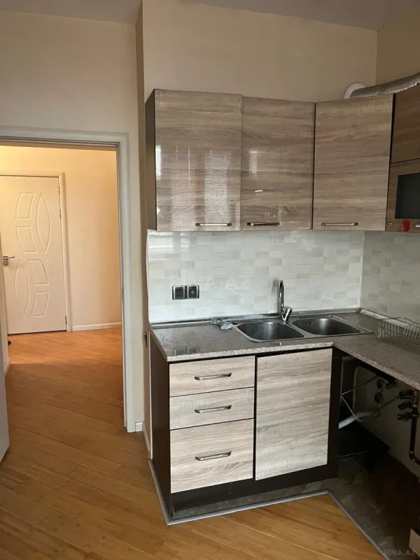 Satılır 3 otaqlı mənzil 125 m²