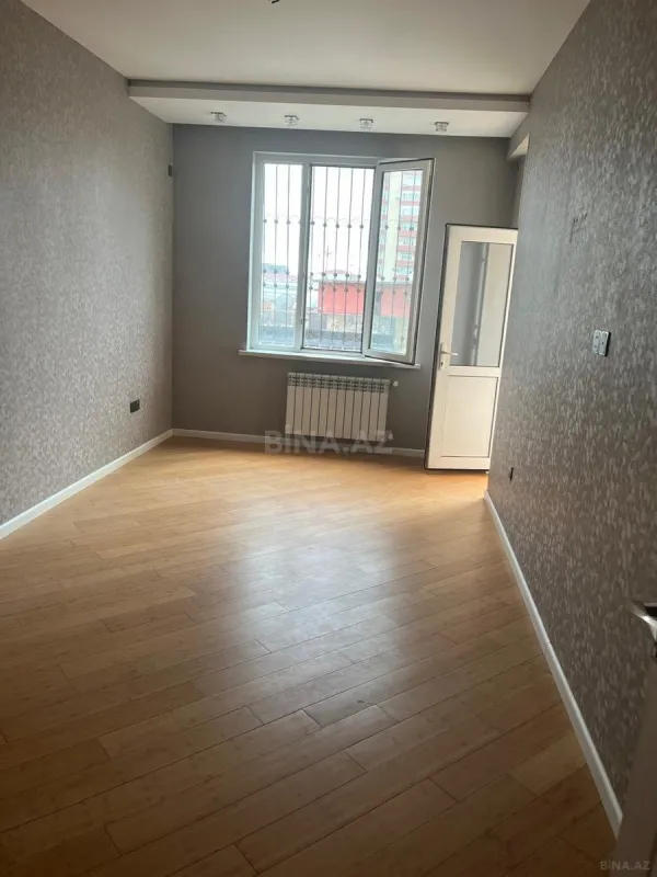 Satılır 3 otaqlı mənzil 125 m²