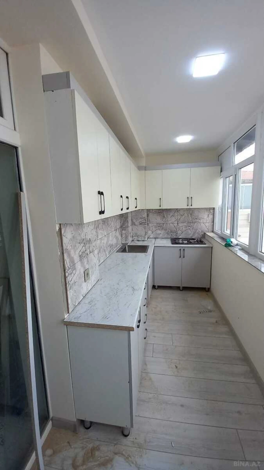 Satılır 3 otaqlı mənzil 58 m²