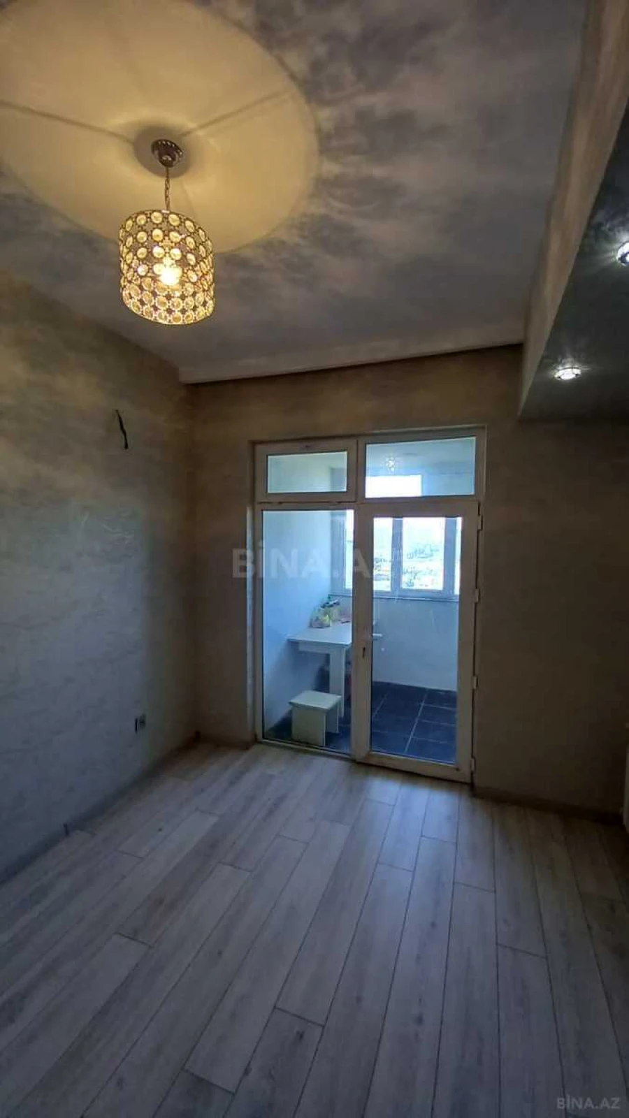 Satılır 3 otaqlı mənzil 58 m²