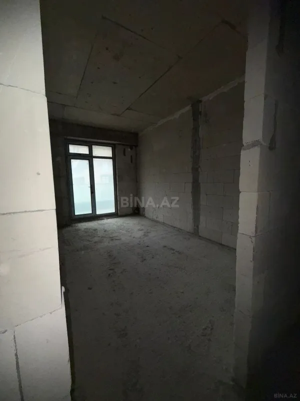 Satılır 3 otaqlı mənzil 148 m²