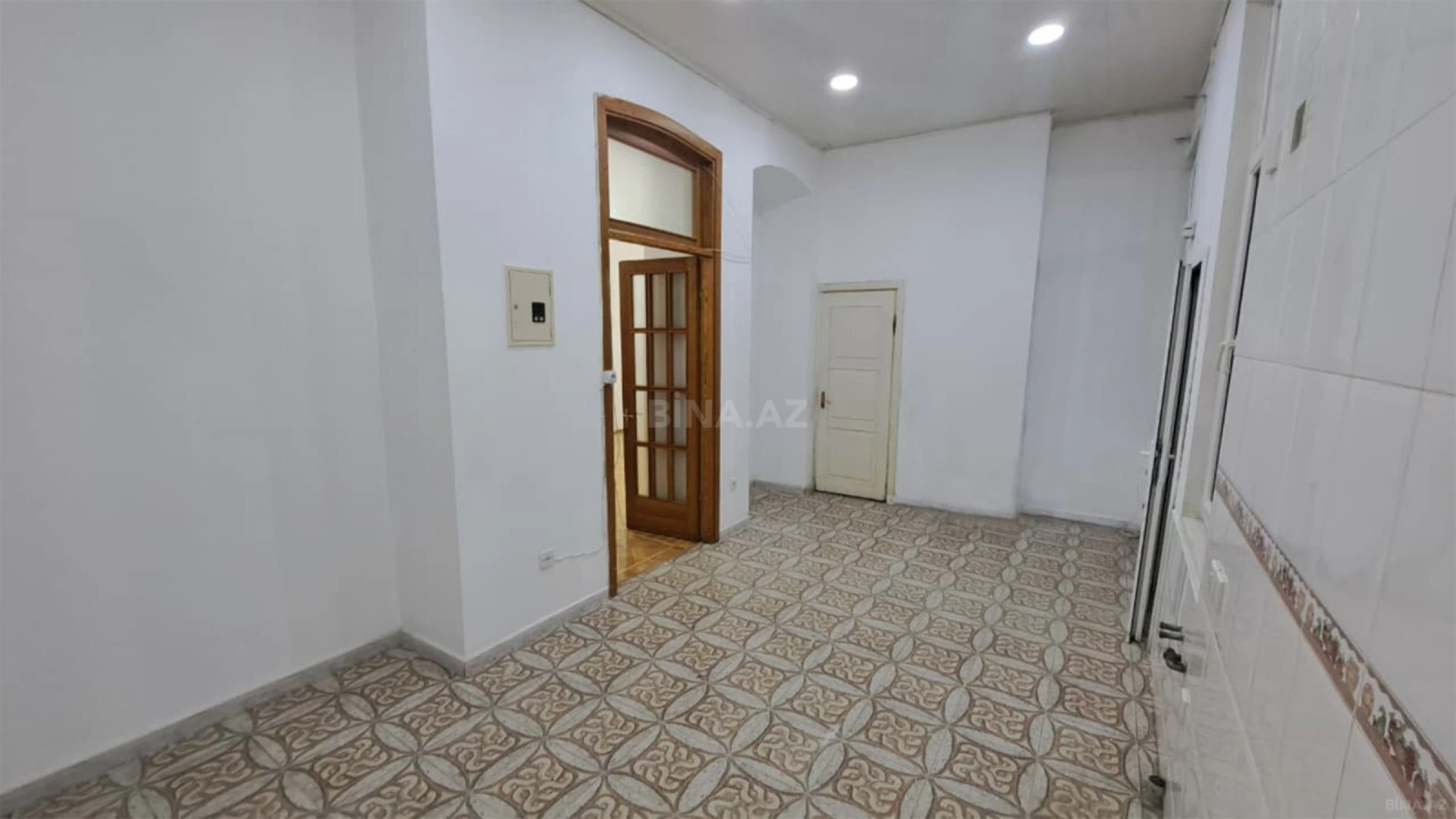 Kirayə verilir obyekt 65 m²