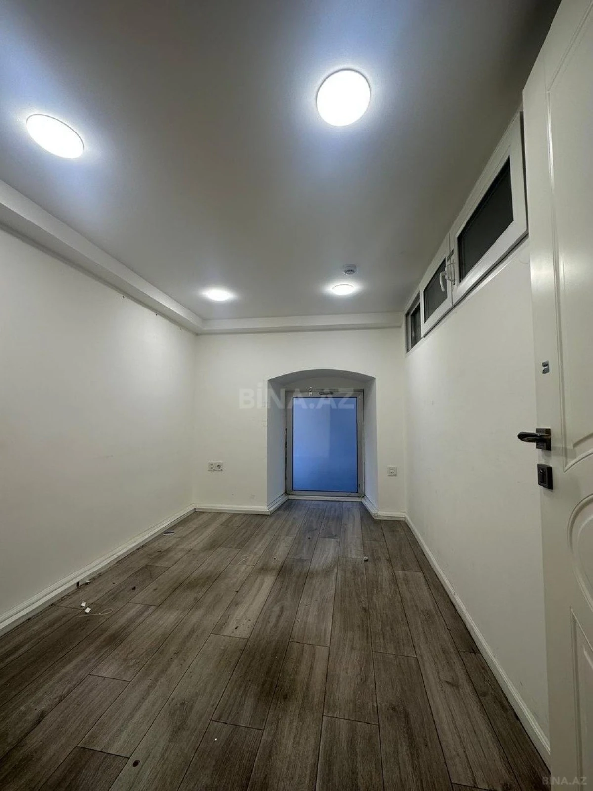 Kirayə verilir obyekt 83 m²