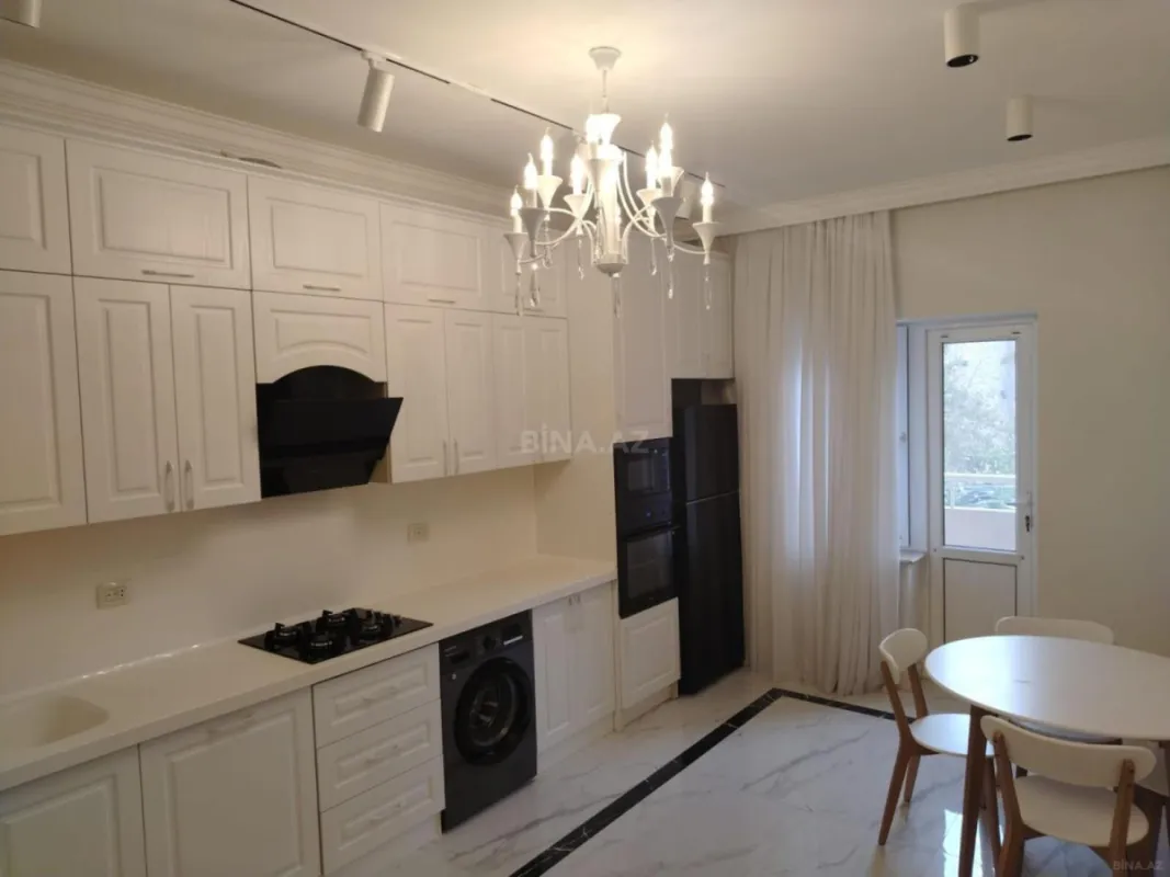 Satılır 3 otaqlı mənzil 150 m²