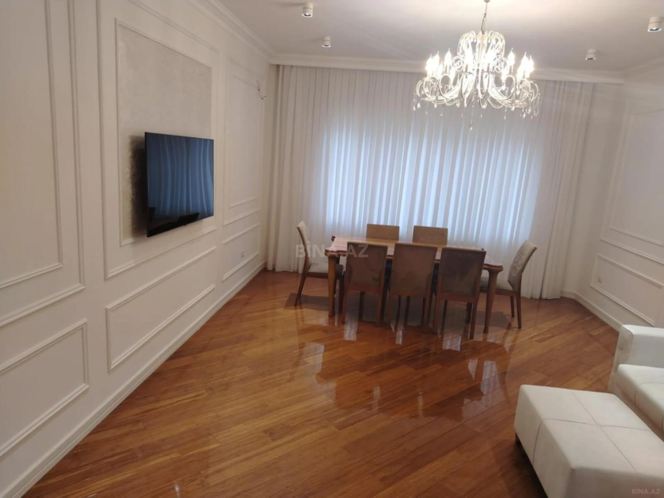 Satılır 3 otaqlı mənzil 150 m²