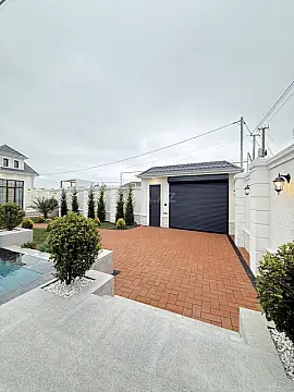 Satılır 4 otaqlı həyət evi 210 m²