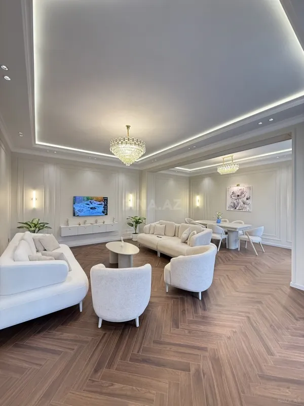 Satılır 4 otaqlı həyət evi 210 m²