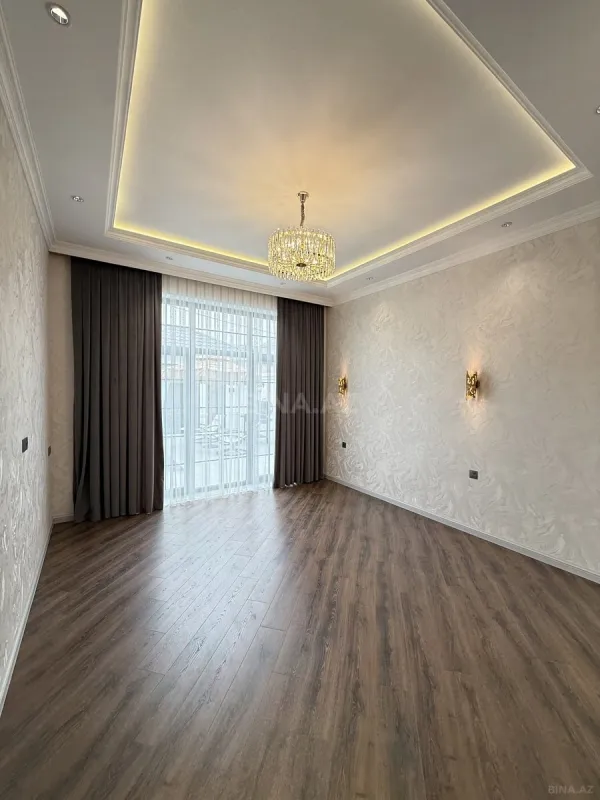 Satılır 4 otaqlı həyət evi 210 m²