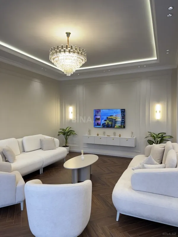 Satılır 4 otaqlı həyət evi 210 m²