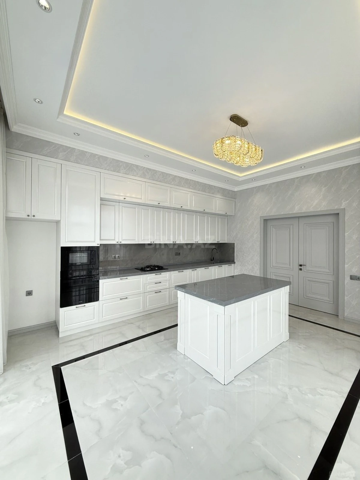Satılır 4 otaqlı həyət evi 210 m²