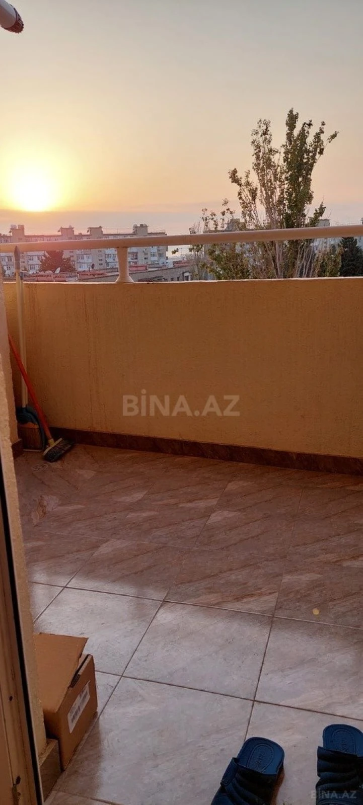 Satılır 2 otaqlı mənzil 91 m²