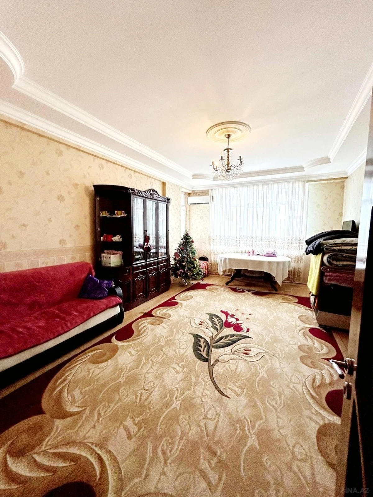 Satılır 3 otaqlı mənzil 115 m²