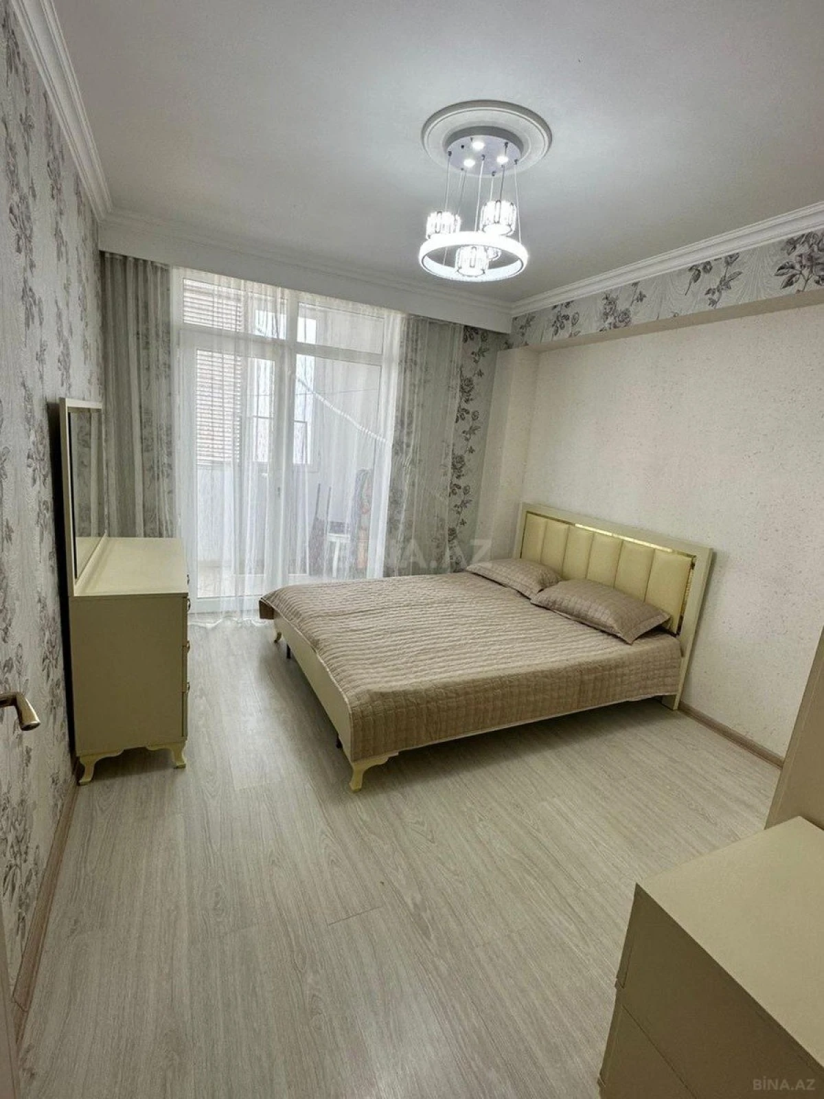 Kirayə verilir 2 otaqlı mənzil 50 m²