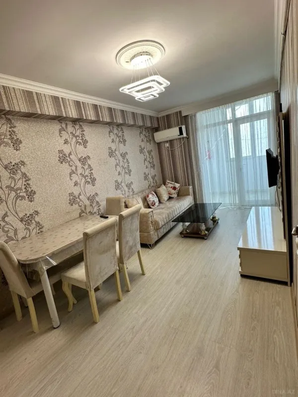 Kirayə verilir 2 otaqlı mənzil 50 m²
