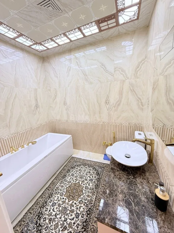 Satılır 3 otaqlı mənzil 170 m²
