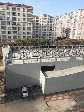 Satılır 4 otaqlı mənzil 155 m²
