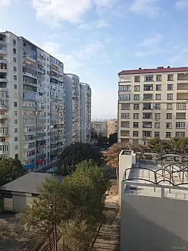 Satılır 4 otaqlı mənzil 155 m²