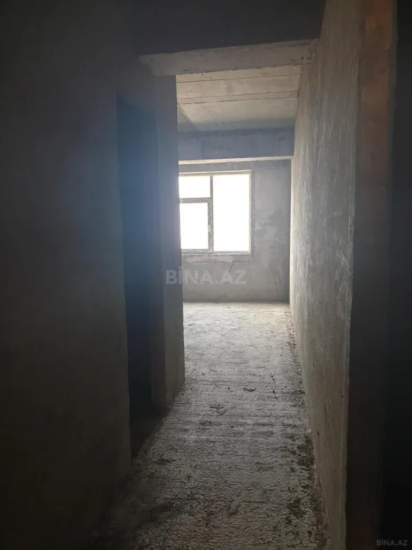 Satılır 4 otaqlı mənzil 155 m²