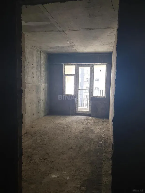 Satılır 4 otaqlı mənzil 155 m²