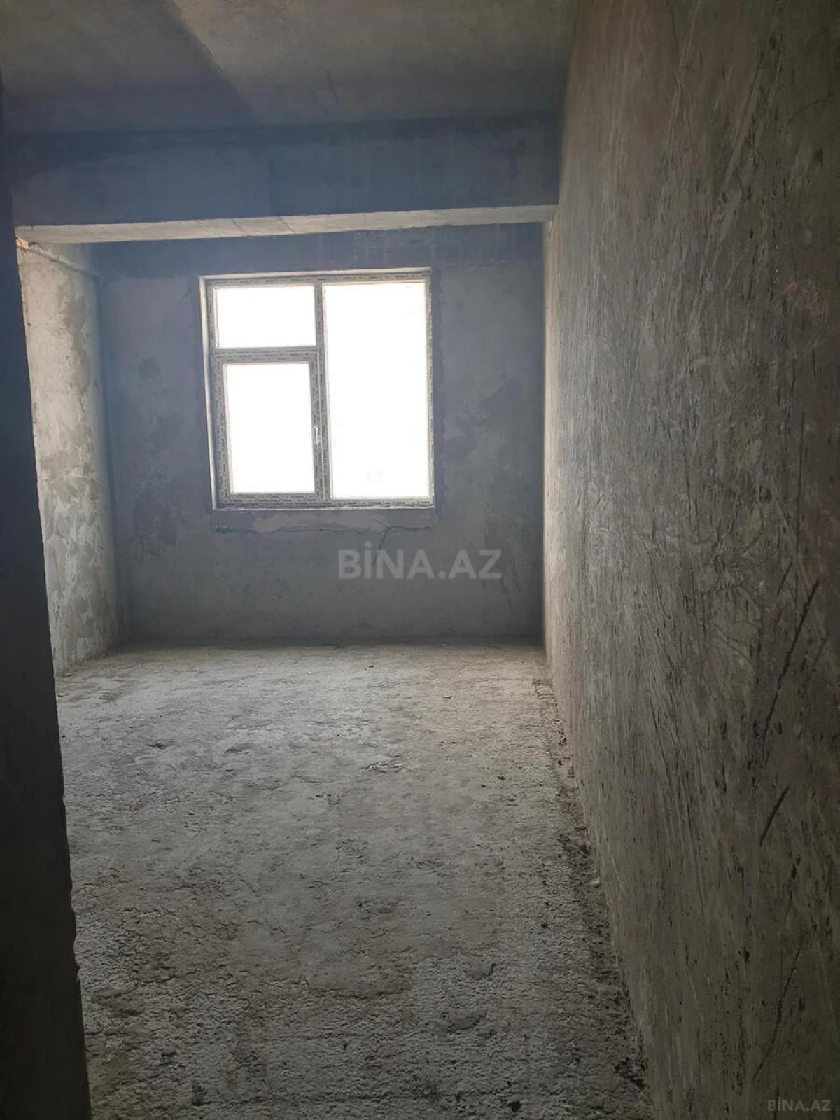 Satılır 4 otaqlı mənzil 155 m²