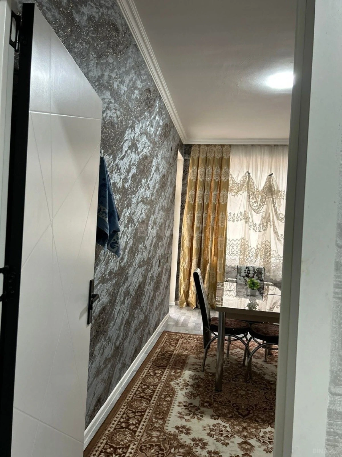 Kirayə verilir 2 otaqlı mənzil 55 m²