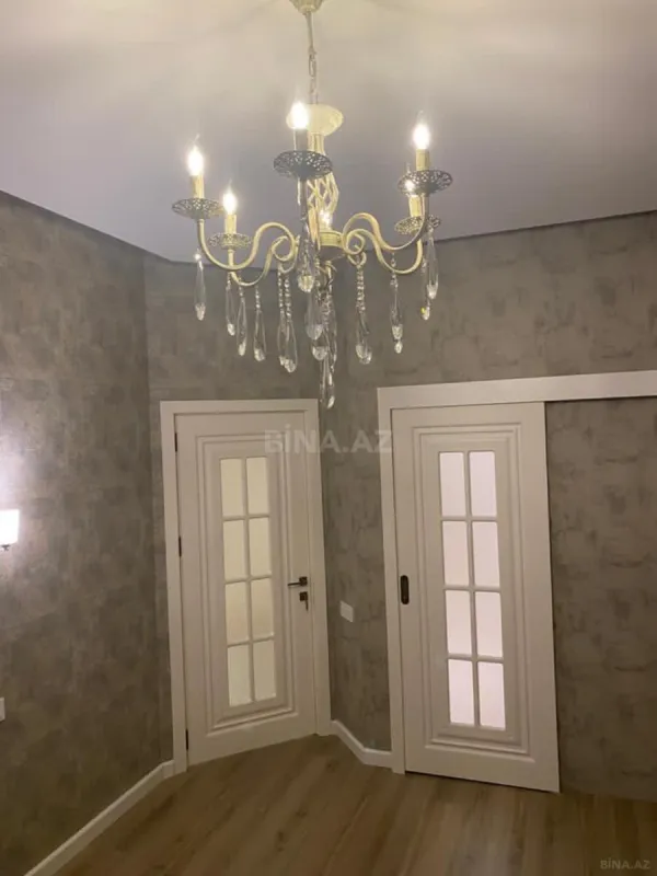 Satılır 2 otaqlı mənzil 94 m²