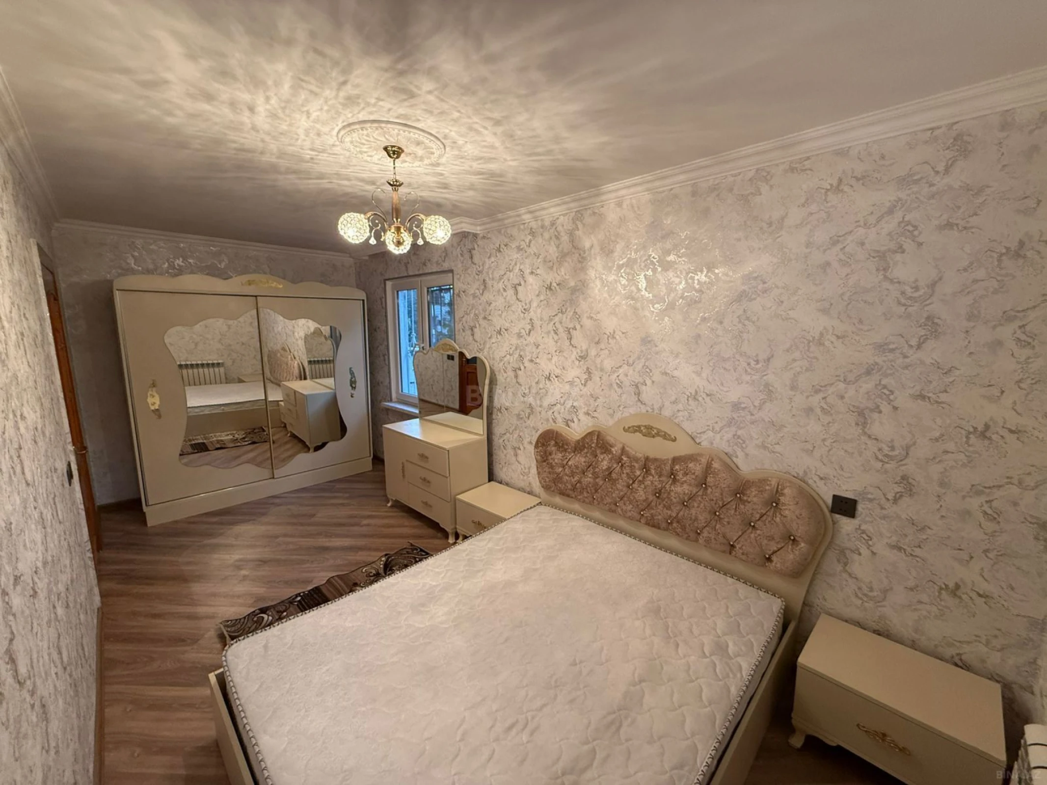 Satılır 2 otaqlı mənzil 55 m²