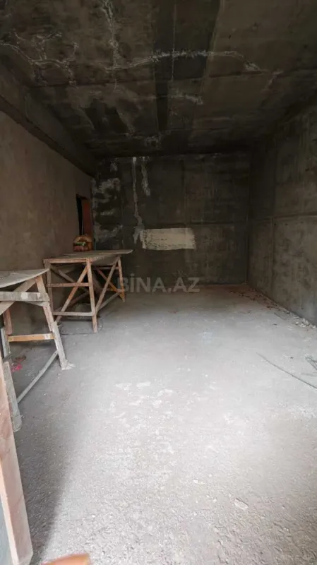 Satılır 2 otaqlı mənzil 93 m²