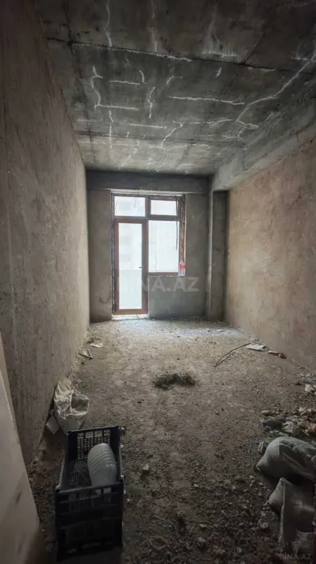 Satılır 2 otaqlı mənzil 93 m²