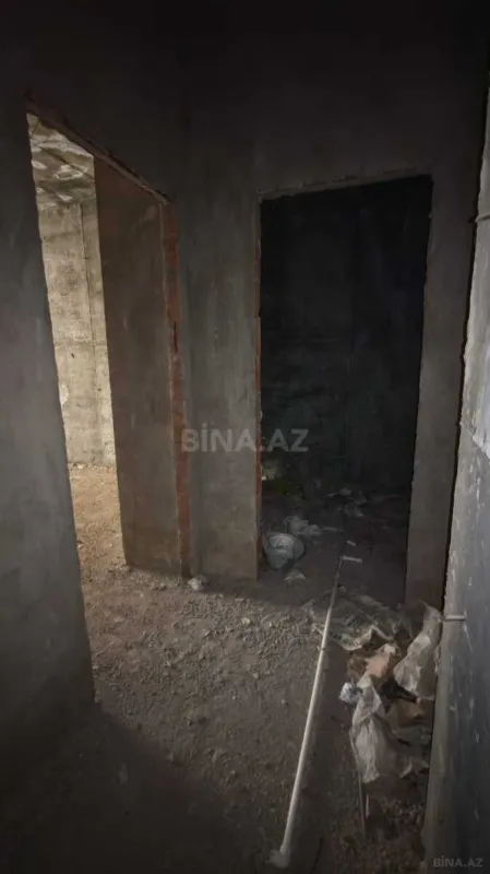 Satılır 2 otaqlı mənzil 93 m²