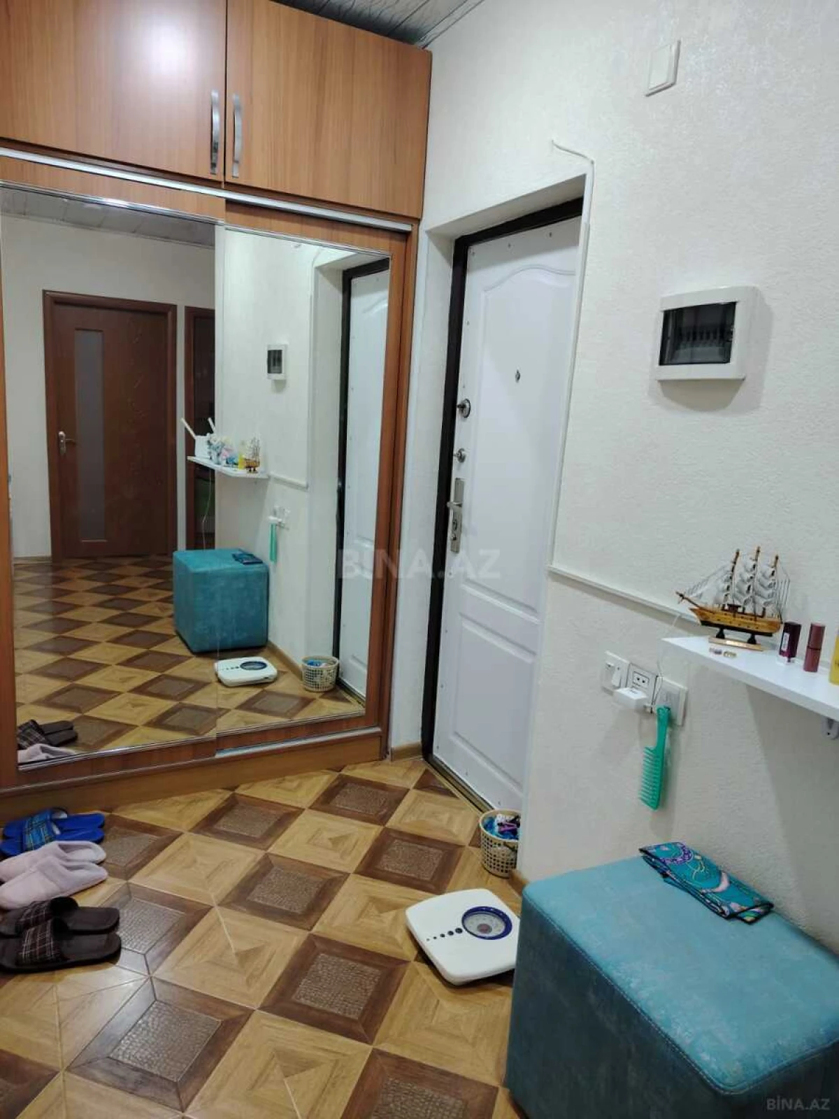 Satılır 4 otaqlı mənzil 90 m²