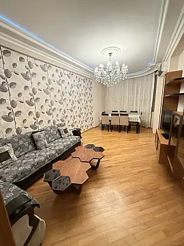 Satılır 3 otaqlı mənzil 110 m² — Bakı, İnşaatçılar 3 otaq 110.00 m²