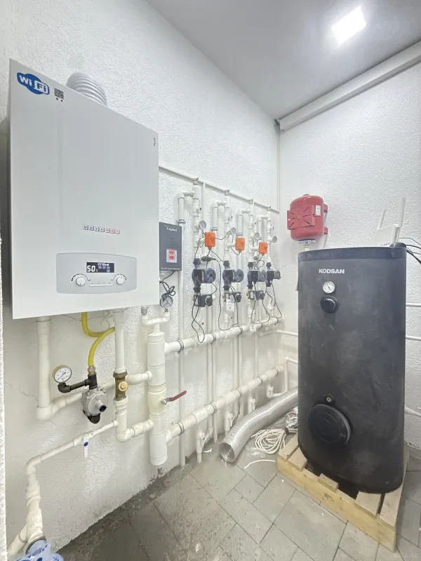 Satılır 5 otaqlı həyət evi 260 m²