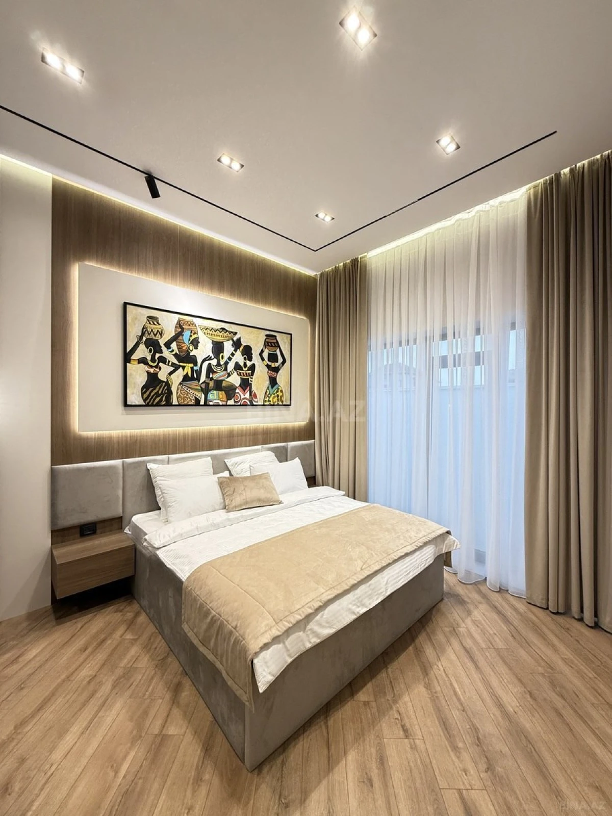 Satılır 5 otaqlı həyət evi 260 m²