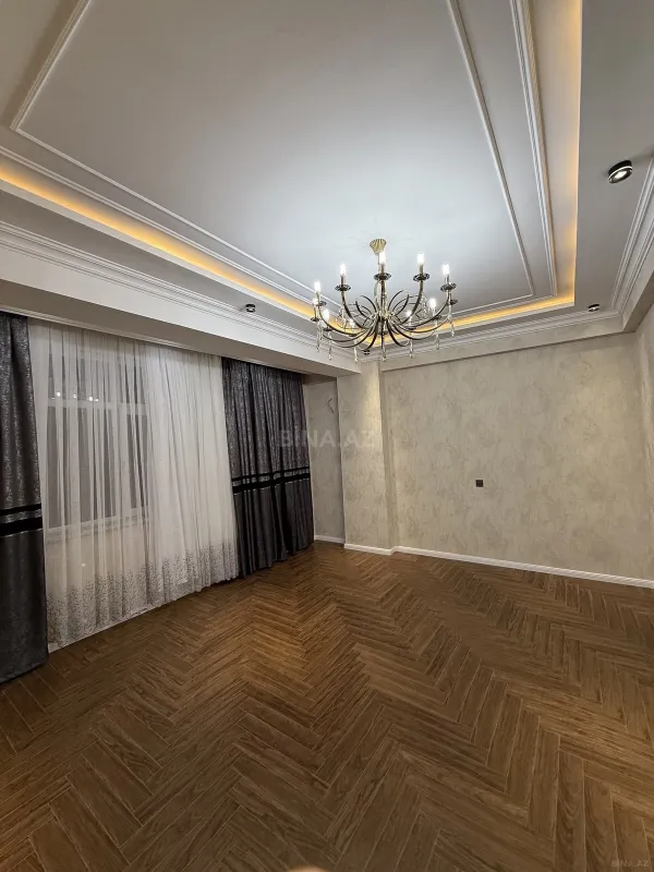 Satılır 3 otaqlı mənzil 108 m²