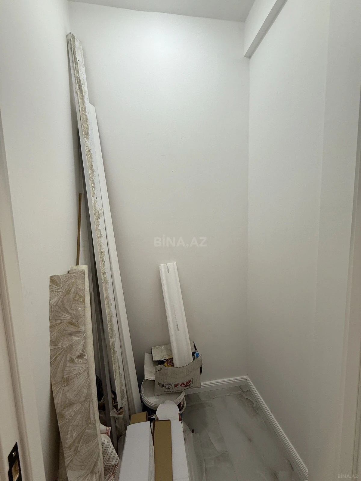 Satılır 3 otaqlı mənzil 108 m²