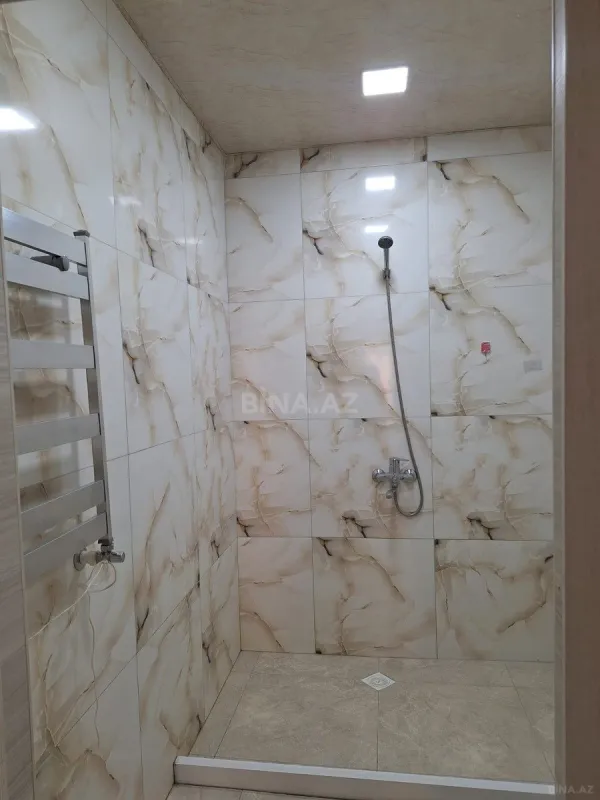 Kirayə verilir 2 otaqlı mənzil 90 m²