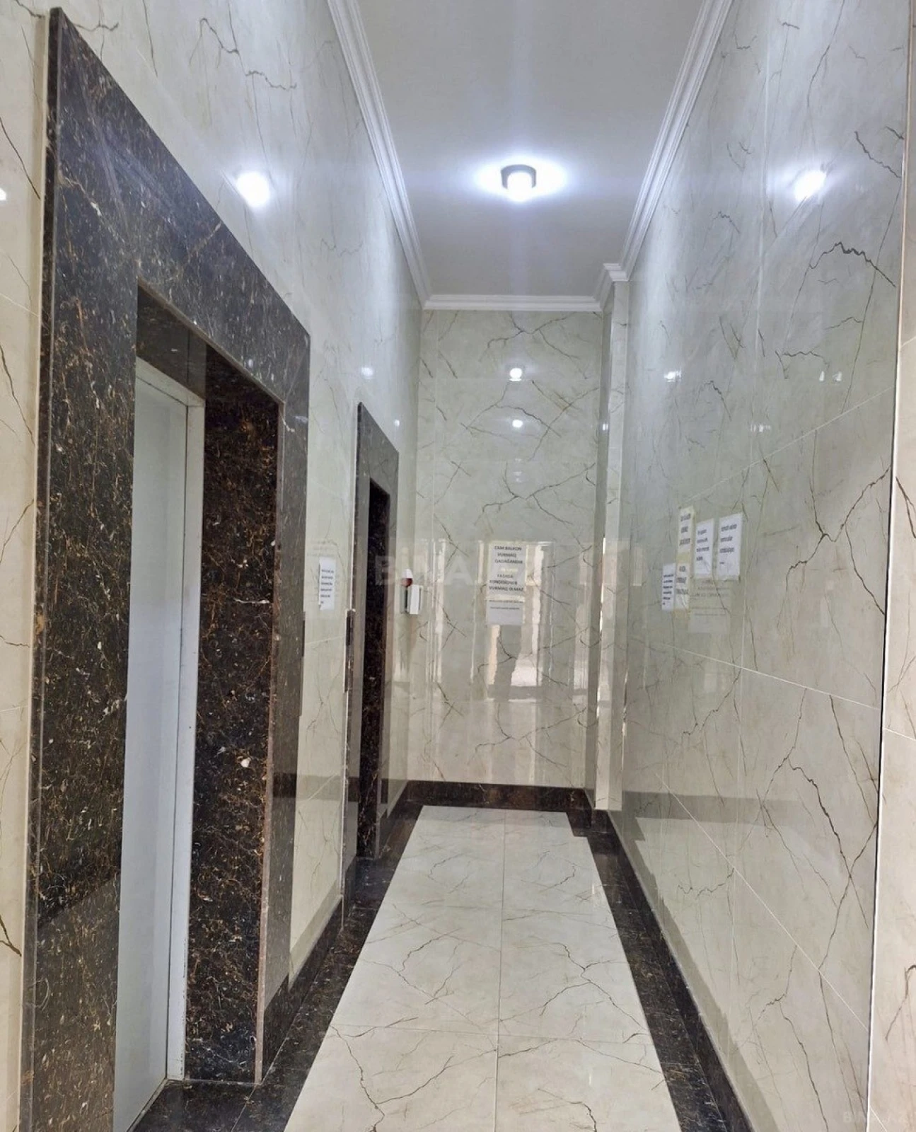 Kirayə verilir 2 otaqlı mənzil 90 m²
