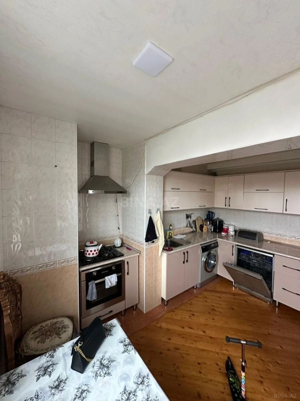 Satılır 3 otaqlı mənzil 92 m²