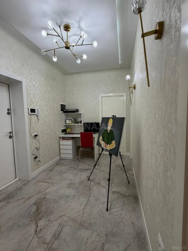 Satılır 2 otaqlı mənzil 75 m²