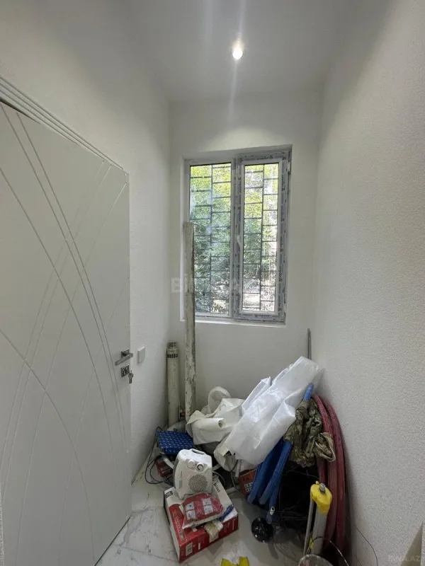 Kirayə verilir obyekt 102 m²