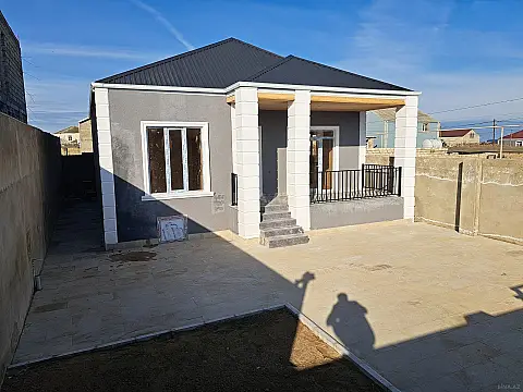Satılır 4 otaqlı həyət evi 124 m²