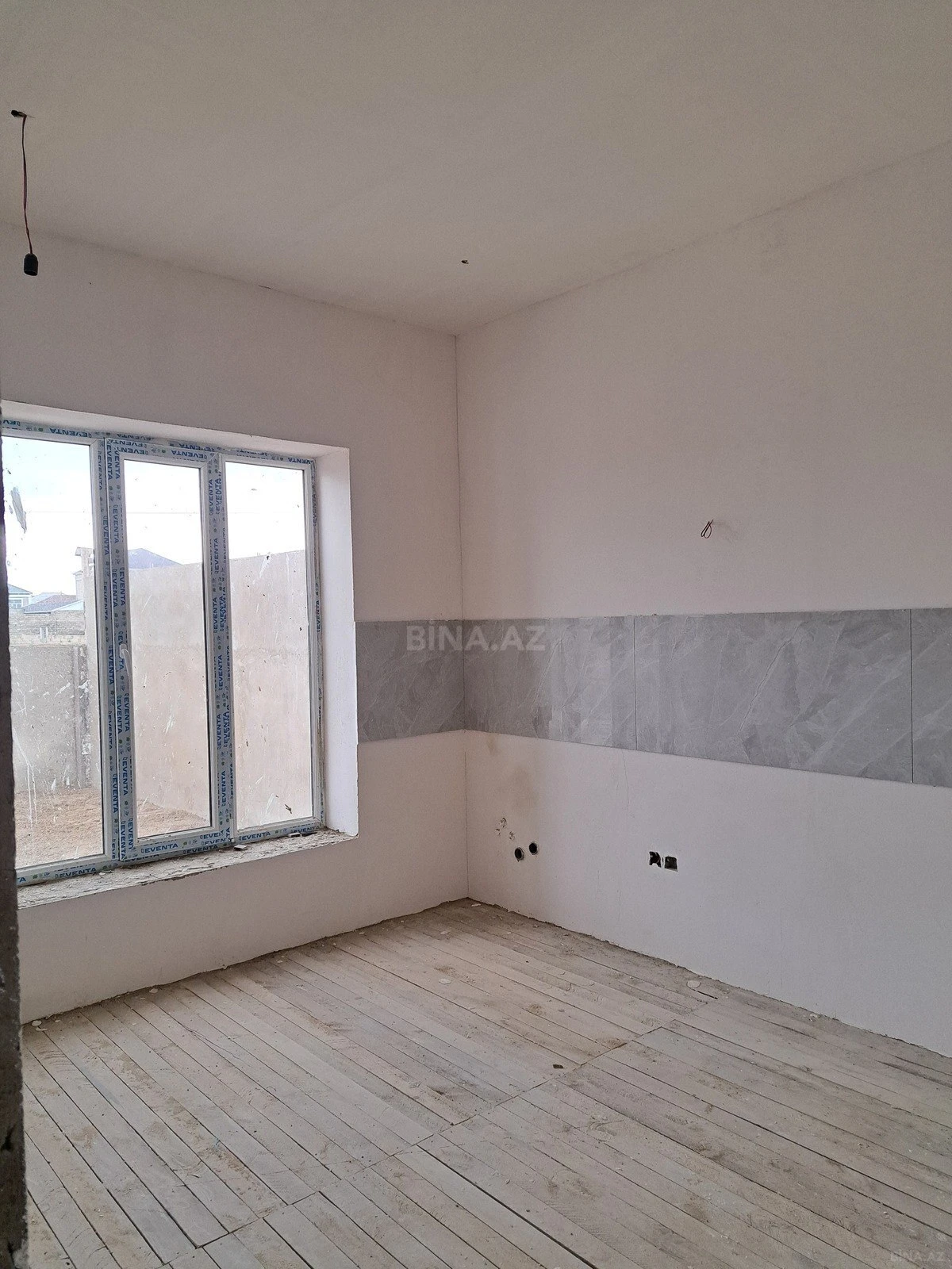 Satılır 4 otaqlı həyət evi 124 m²