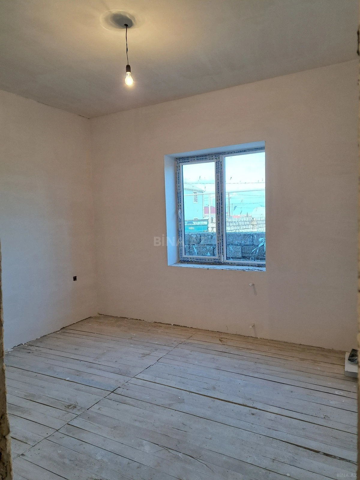 Satılır 4 otaqlı həyət evi 124 m²